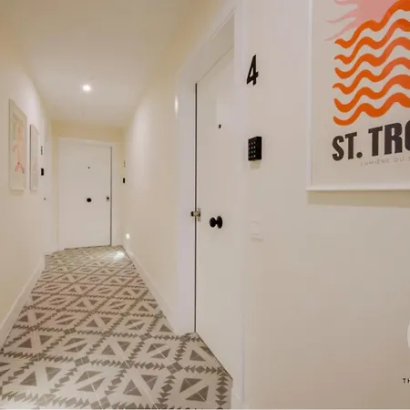 Tu Alojamiento Para 6 En Malasana Ven A San Bernardo 20 Madrid Exterior photo